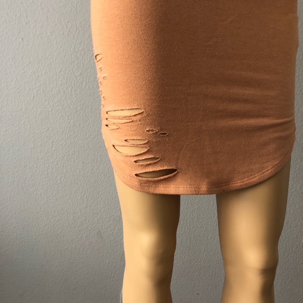 Distressed dress - Picture 4 of 4